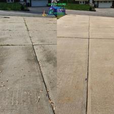 St-Joseph-Missouri-concrete-cleaning-and-Driveway-wash 2